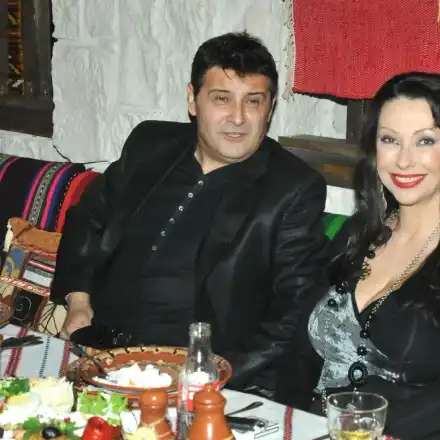 Здравко от „Ритон“ посягал на жена си! Певецът ставал агресивен и налитал на бой, като прекали с алкохола