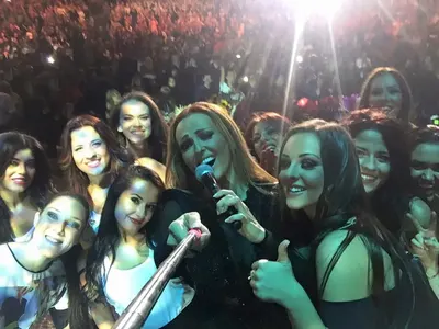 Азис се изгаври с Глория навръх юбилея й, а звездите на Пайнер демонстративно бойкотираха примата! (+ Още скандали)