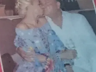 Балдъзата на Таки тъне в лукс! (Анна Шехтова живее в апартамент за милиони на брега на Арабско море)