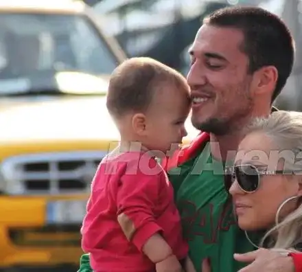 Елена Паришева ражда второ дете на Попето до дни! Защо криха досега + Нови подробности около връзката им