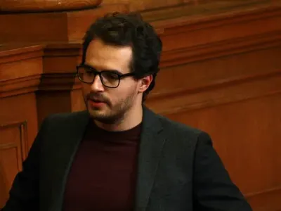 Измама? Реформаторът Антони Тренчев с кола за 320 бона, била служебна