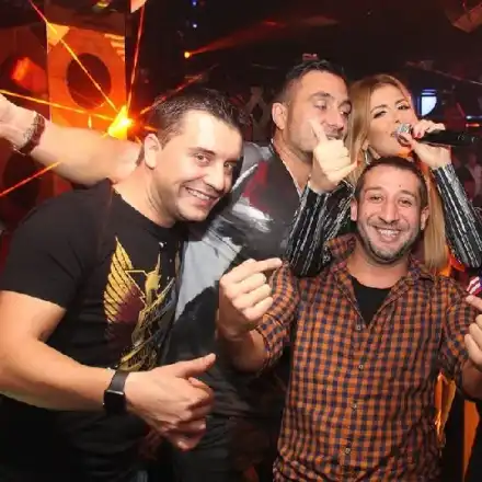 Коцето вдигна ЛУДО парти за раждането на сина си! Кръсти го Александър (СНИМКИ)