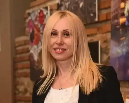 Кристина Димитрова с имоти за 1 милион (Живее взима наем от 5 апартамента)