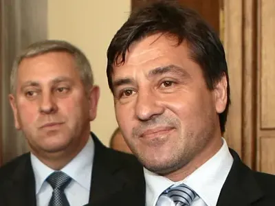 Маджо и Майкъла стават рода, богатите им наследници се женят?