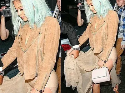 Мега модерно! Андреа и сестрата на Кардашиян с еднакви прически – мятат сини гриви (Гаджето на Кубрат хвърли ръкавицата и към Карлеуша)