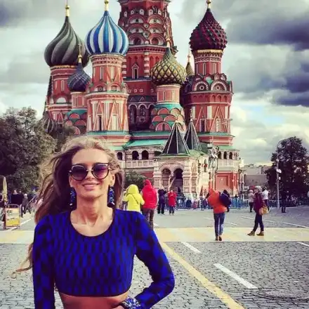 От вътрешен човек: Велина Узунова открадна гаджето на Ели Гигова! Вижте с кого беше в Москва (+СНИМКИ)