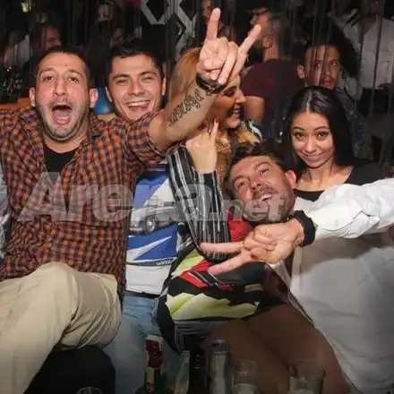 Отиваме на КУПООООН! Преслава се отряза жестоко на партито на Коцето (Вижте колко е наквасена)