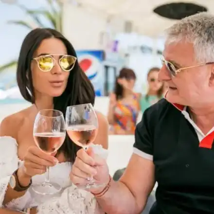 Петя заряза Христо Сираков заради по-млад (Новият му прякор е „100-те чифта рога“)