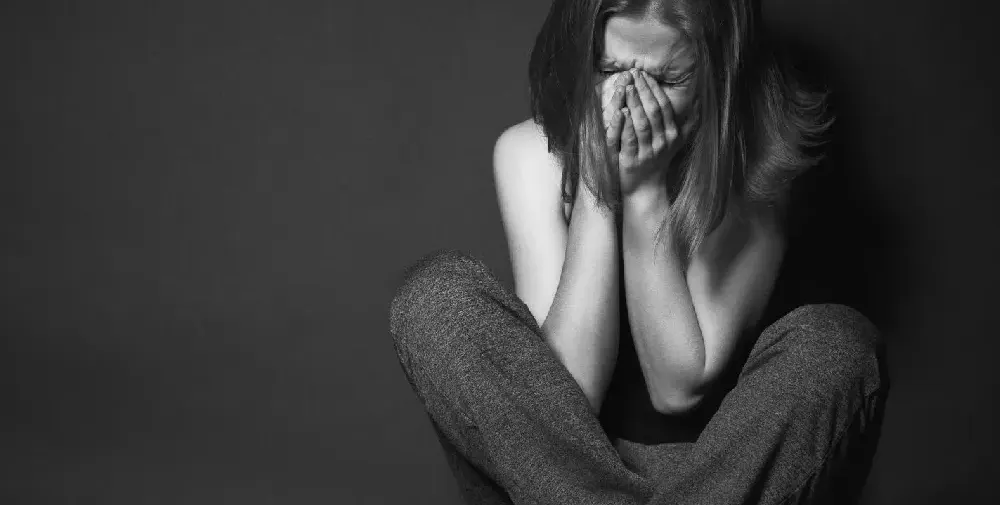 Супер скандал! Преподавател спи със студентки от Софийския срещу шестици (Вижте кой е)