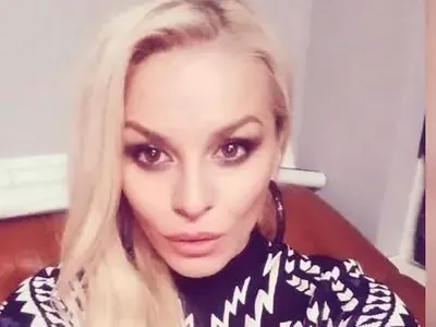 Зарко ще я довърши! ДесиСлава вехне! Лицето на певицата само кокали!