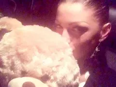 Емануела на рождения си ден ПО-ЩАСТЛИВА от всякога: А дали ми пука за Динев?! (СНИМКИ)