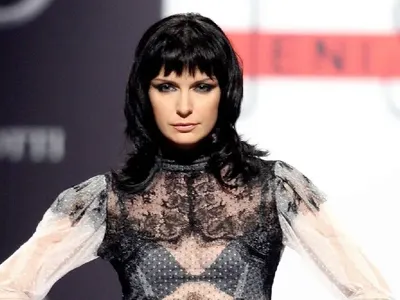 „Визаж“ фалира! Жени Калканджиева едва свързва двата края