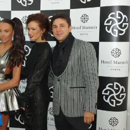 Има ли ВОЙНА между Мария и Николета? (Защо Лозанова я нарича меркантилното миньонче и как певицата злобее)