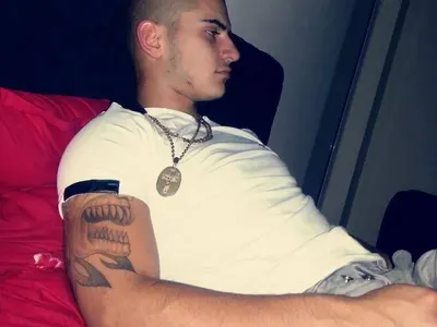 СКАНДАЛ! Синовете на вездесъщия кмет Ценко Чоков тънат в лукс, пари и злато, вижте какви коли карат братята! (ШОКИРАЩИ КАДРИ)