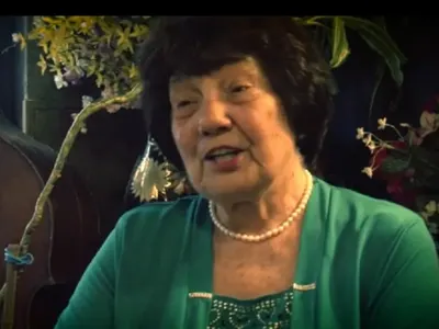 Вижте скъпарския дом на Мария Илиева! Певицата с два аквариума и една прислужница! (СНИМКИ)