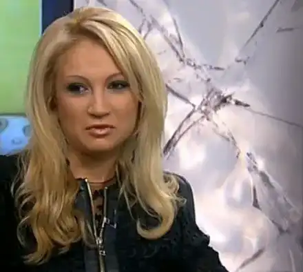 Шок! Плашат Атанаска от Павликени с киселина