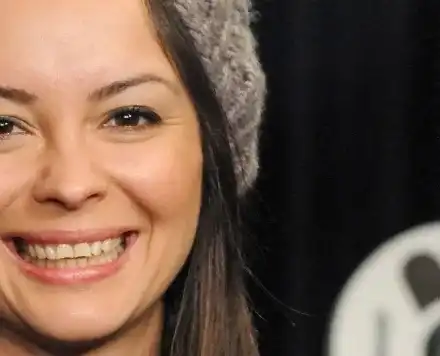 Вики от „Мастило“ ражда на рождения си ден (Вижте как ще се казва дъщеря й)