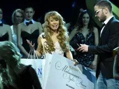 Първо в HotArena! Жестоки интриги разтърсиха конкурса Плеймейт! Първо инфо коя с кого си е легнала, за да получи титла