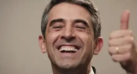 А стига, бе! Номинираха Плевнелиев за най-красив българин