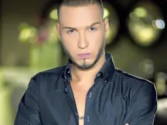 Джино бесен, надраха му колата (От завис или ревност? + фото)