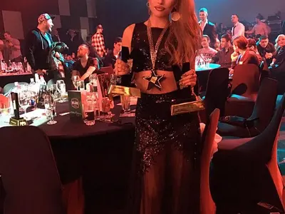 Галена облече Гери-Никол като кючекиня