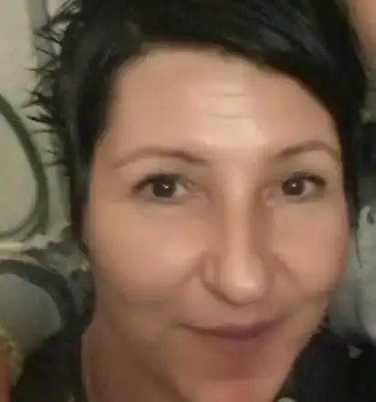 Тази жена завлича десетки наивници с хиляди левове за общински жилища! Вижте Биляна Станоева и се пазете от нея