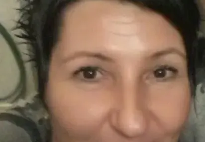 Тази жена завлича десетки наивници с хиляди левове за общински жилища! Вижте Биляна Станоева и се пазете от нея