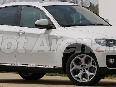 Топ 10 на суперколите на фолка! Преслава води класацията с две бегачки, Андреа с хипер скъпо Порше (СНИМКИ)