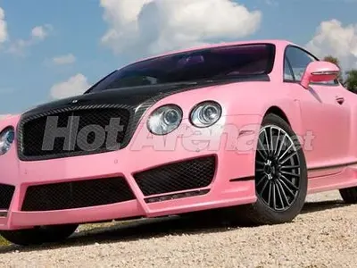 Топ 10 на суперколите на фолка! Преслава води класацията с две бегачки, Андреа с хипер скъпо Порше (СНИМКИ)