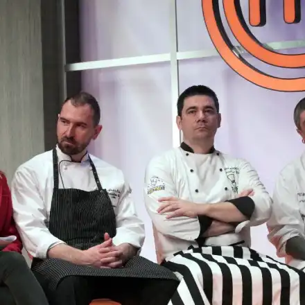 БОЙ зад кулисите на „Мастър Шеф“! Замеряне с бутилки и какво ли още не (Подробности за калабалъка)