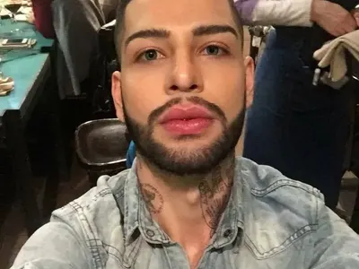 Фолк певец с разкритие: Продавам се за пари!