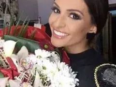 Романтика! Гаджето на Преслава я обсипа с целувки и рози. Мило й се обясни в любов + двамата са готови за дете! (Много шашава история с просълзяващи снимки)