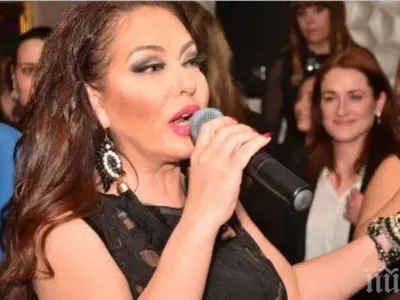 Ексклузивно! Митьо Очите любовник на Ивана! Певицата пали свещ да оздравее бързо (Снимки)