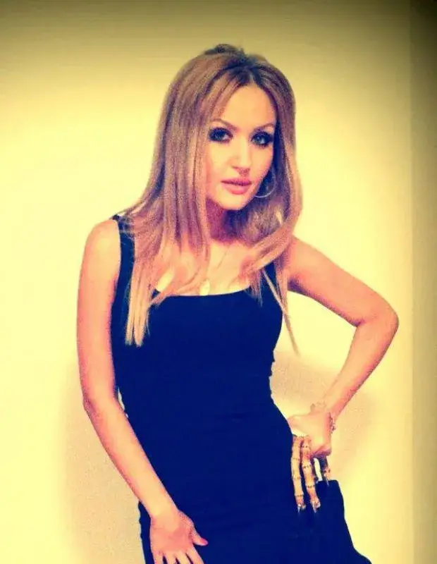 Пламена в разтърсваща до болка изповед! За анорексията, Коко Динев,  „Пайнер“ и как се става певица с богат любовник