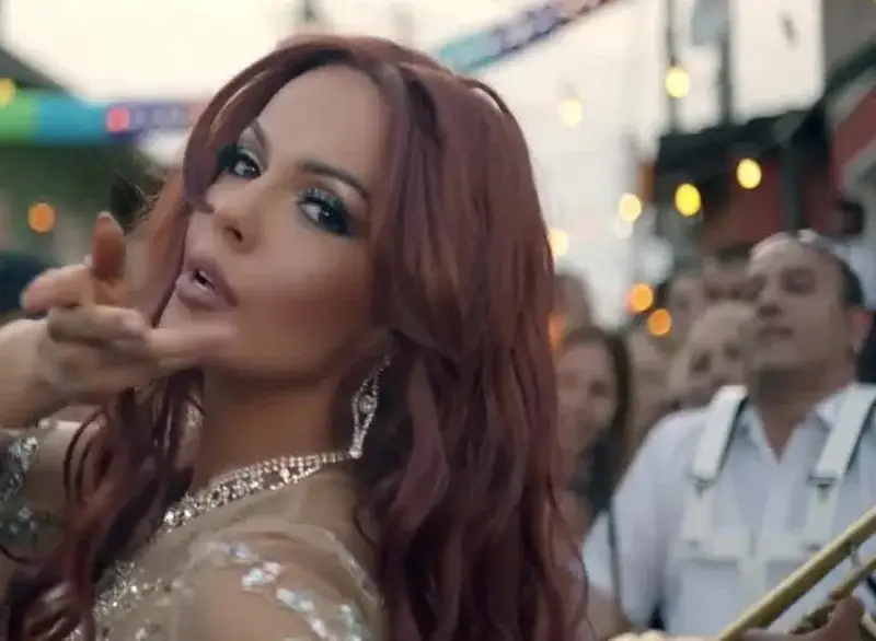 Скандал №1 в момента: Новата песен на Галена е КРАДЕНА! Удари дъното по простотия! (Ето коментарите на потребителите + видео)