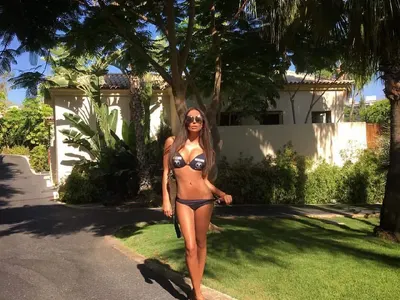 Алисия съобщи важна новина на народа: Аз не съм второ качество жена и ще почивам в Марбея! PR-ката на певицата врътна интрига и изпорти къде е почивала Николета!