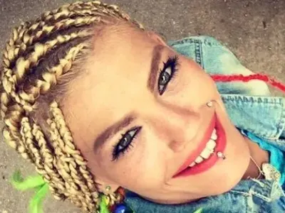 Ексклузивно в HotArena!  Жана Бергендорф СРИНАТА! Чужденец й обещал пари за клипове, тя му пуснала и той избягал!