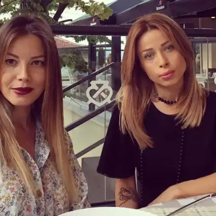 Първо в HotArena! Емилия качи 20 килограма! В депресия е, няма и помен от лъчезарната певица (Шок фото)