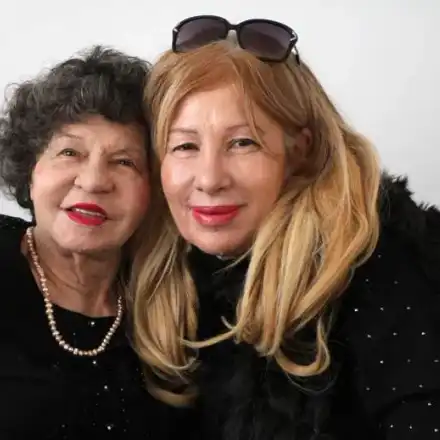 Стоянка Мутафова олекна с 60 бона след обир в дома й, актрисата е разорена + замесена ли е Муки