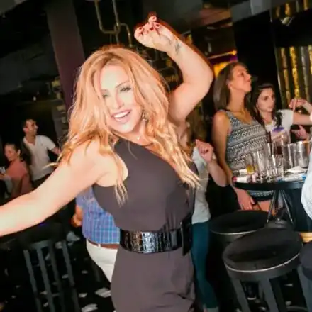 В разтърсваща изповед Рени призна: Не съм била с мъж от доста време (За кого е омъжена певицата + снимка)