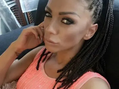 Звездите ни луднаха по плитките! Николета, Камелия, Емануела и още куп красавици заплетоха коси в хитовата за лятото прическа (Кой кого копира + СНИМКИ)