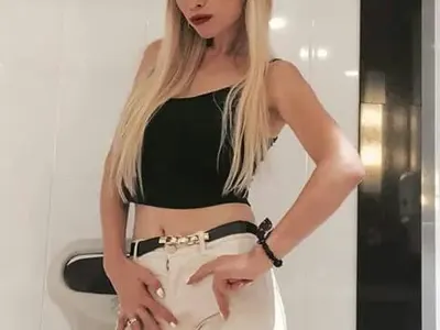 Анастасия избухна: Креватните ми изпълнения не включват пълна програма