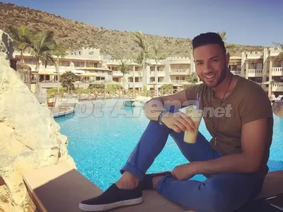 Мария ИЗБУХВА! Снима хит с трима чужденци, единият е сексимвол! Става много интересно около звездата! Ексклузивни кадри първо ТУК!