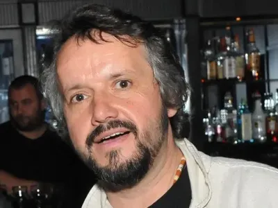 СКАНДАЛНО! Пияният Калин Терзийски щял да заколи издателя си