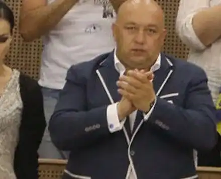 Вики Петрова проплака пред приятелките си в bTV: Не всичко е пари! Не издържам повече с Красен Кралев! (Идва краят на връзката между красавицата и дундестия министър-милионер)