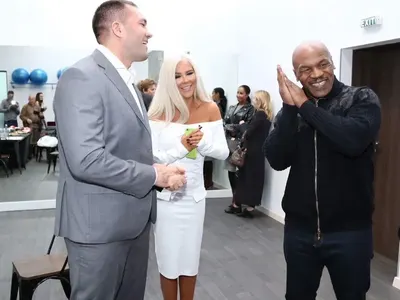 Андреа очарова Майк Тайсън в Академията на братя Пулеви (СНИМКИ)