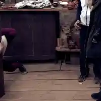 Ексклузивно в HotArena! Ася Капчикова се преби във „Фермата“ (Шокиращи снимки)