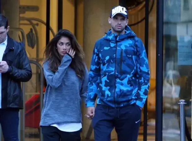 Гришо води Никол в София, поставя й чудовищна охрана