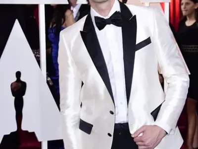 Измамиха холивудския актьор Едиън Броуди в наше чейндж бюро