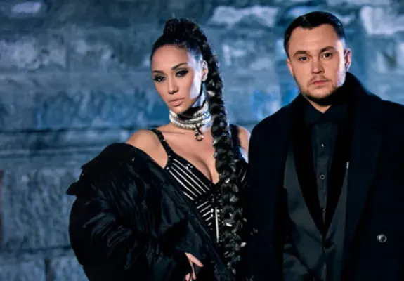 Спипаха Мария Илиева да купува фенове на килограм (Доказателства + тарифи)